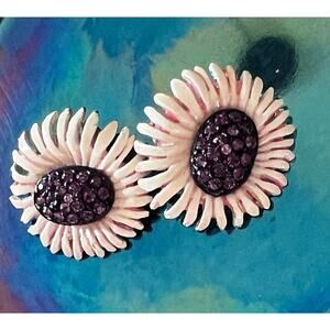 Vintage BSK Daisy Floral Clip Earrings Rhinestone Anemone MCM Retro Unique Sweet